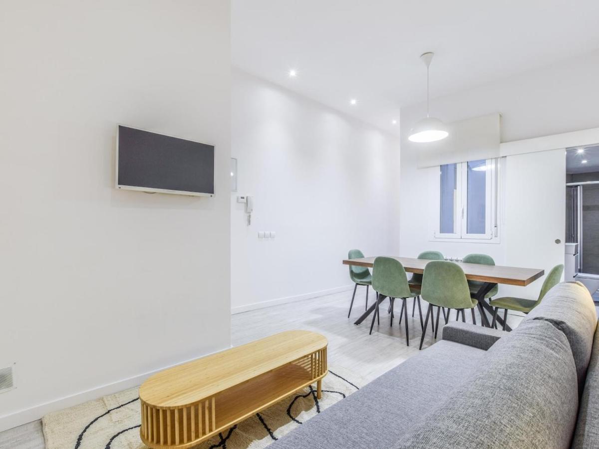 Апартаменты Apartamento Reformado En El Centro Мадрид Экстерьер фото